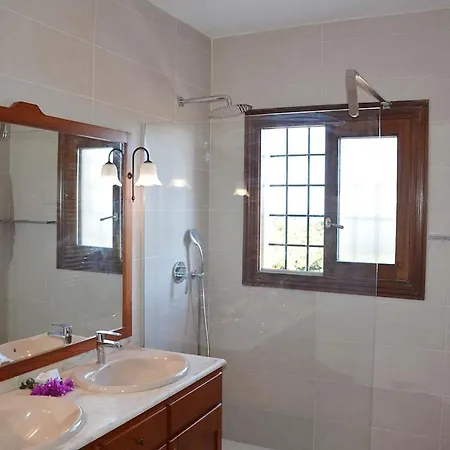 Charming Traditional Sea View * Es Cana